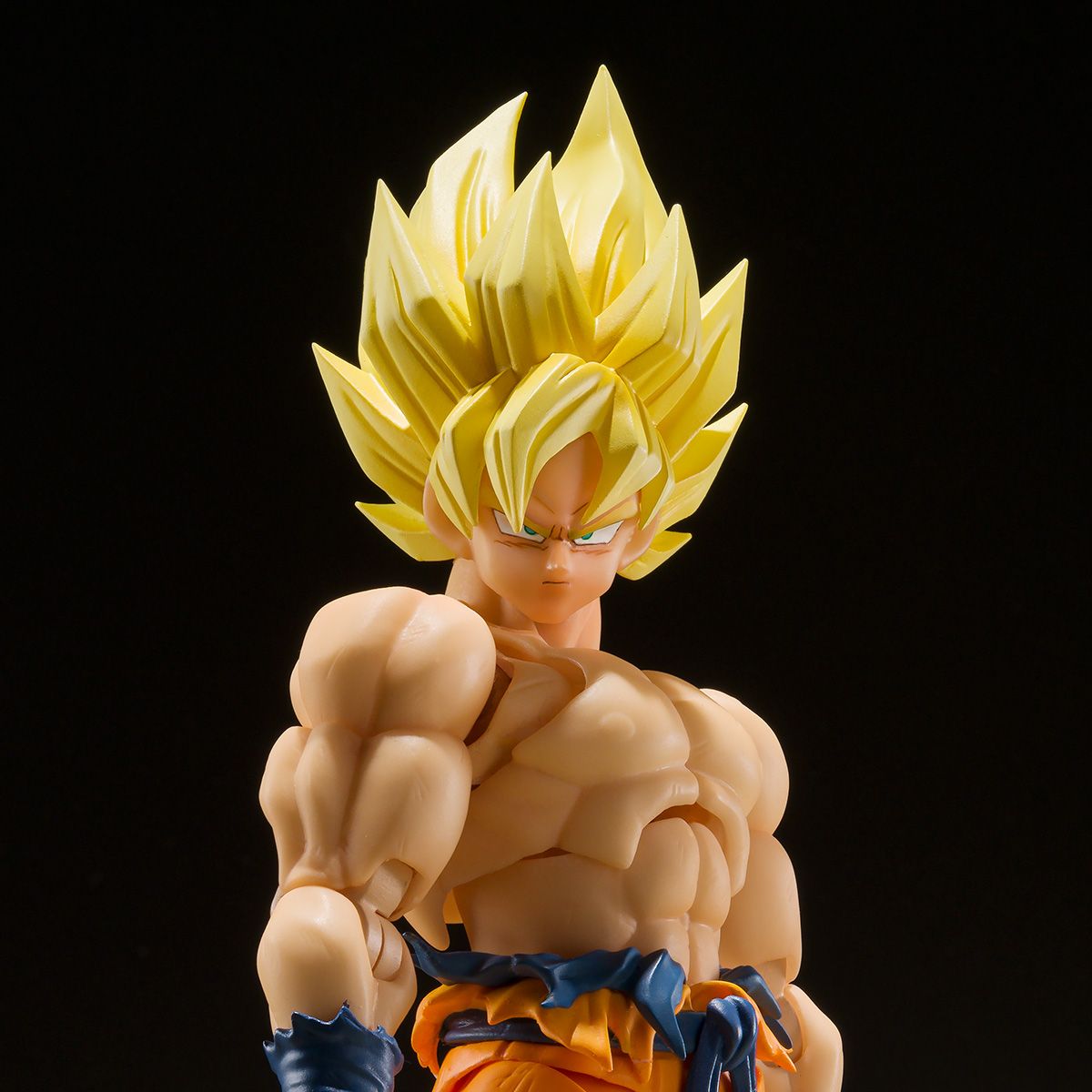 Dragon Ball Z SH Figuarts Super Saiyan Goku Legendario