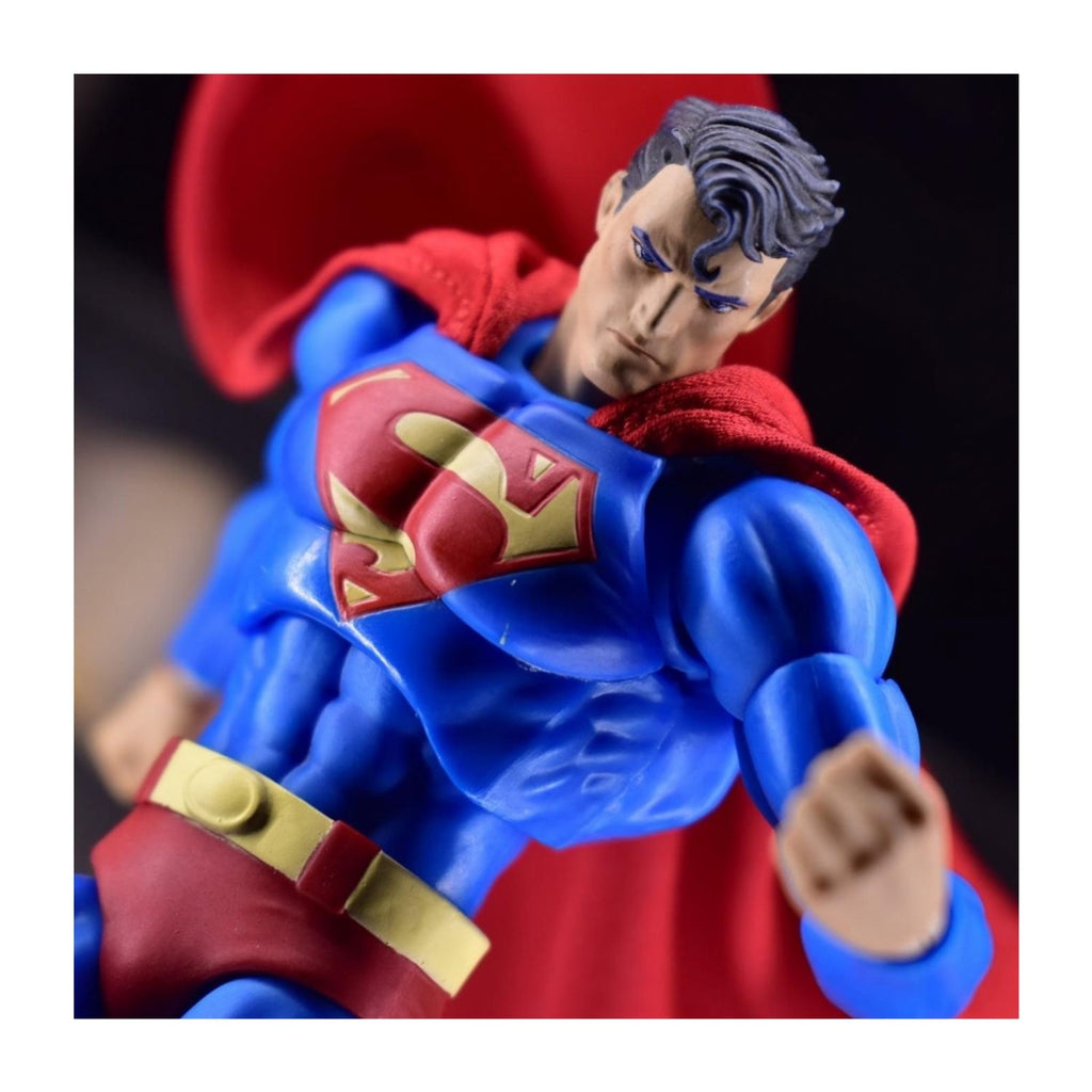 Batman Hush MAFEX 117 Superman Dc Comics