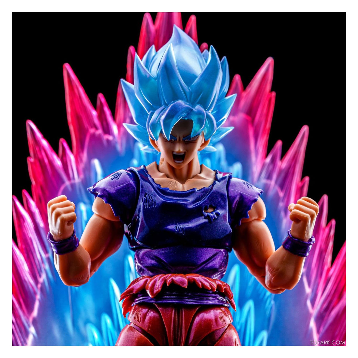 SDCC 2021 SH Figuarts SSJ God Goku Kaio-Ken Blue Evento