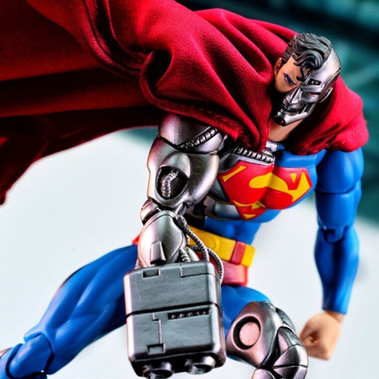Figura de Accion The Return of Superman MAFEX 164 Cyborg