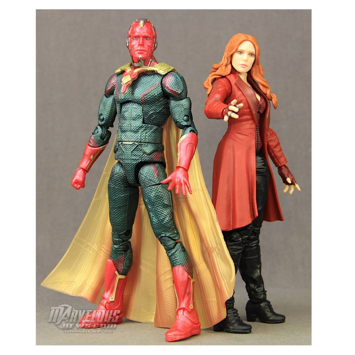 Figura de Scarlet Witch & Vision Infinity War Marvel Legends