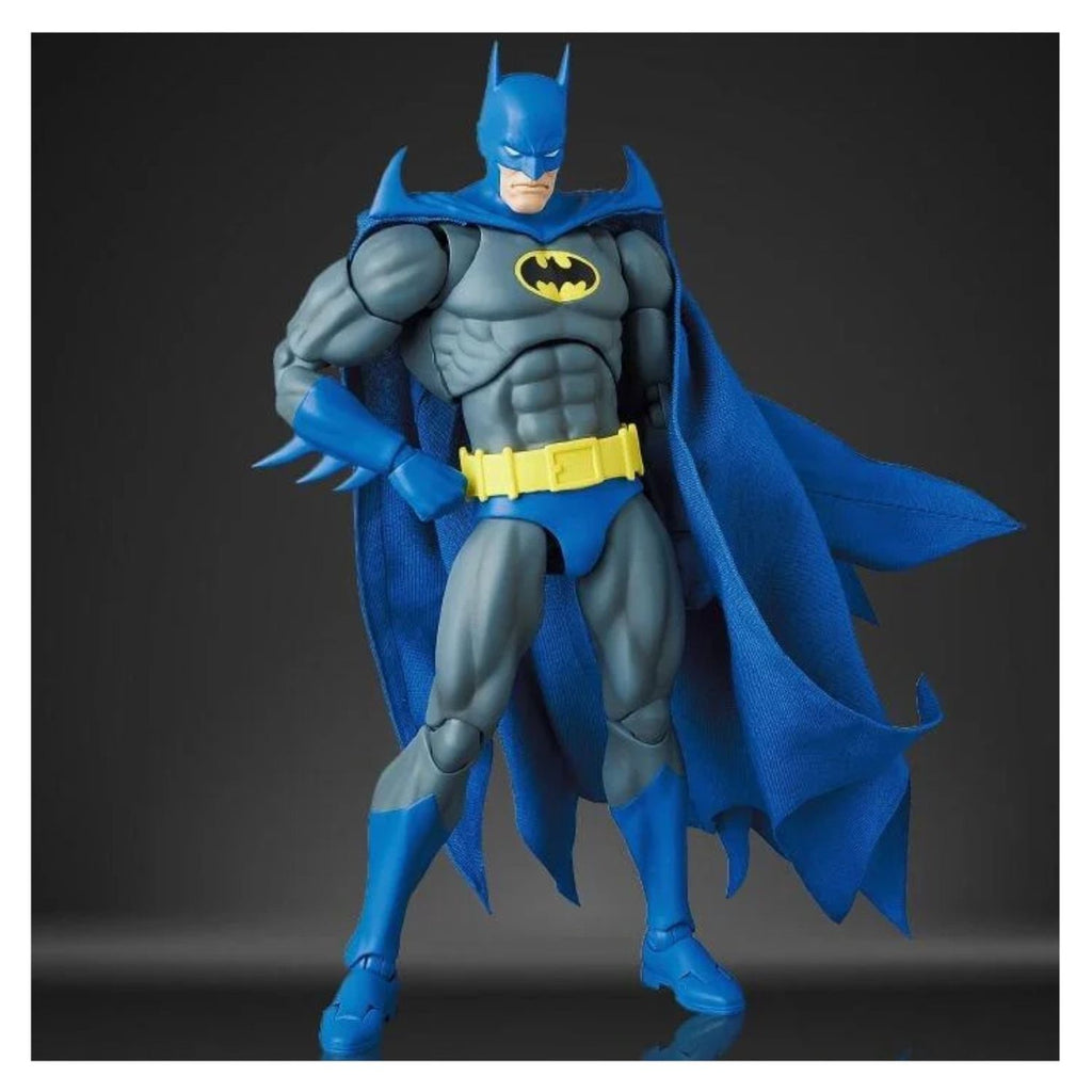 Figura de Batman Knightfall MAFEX Nro 215 Knight Crusader