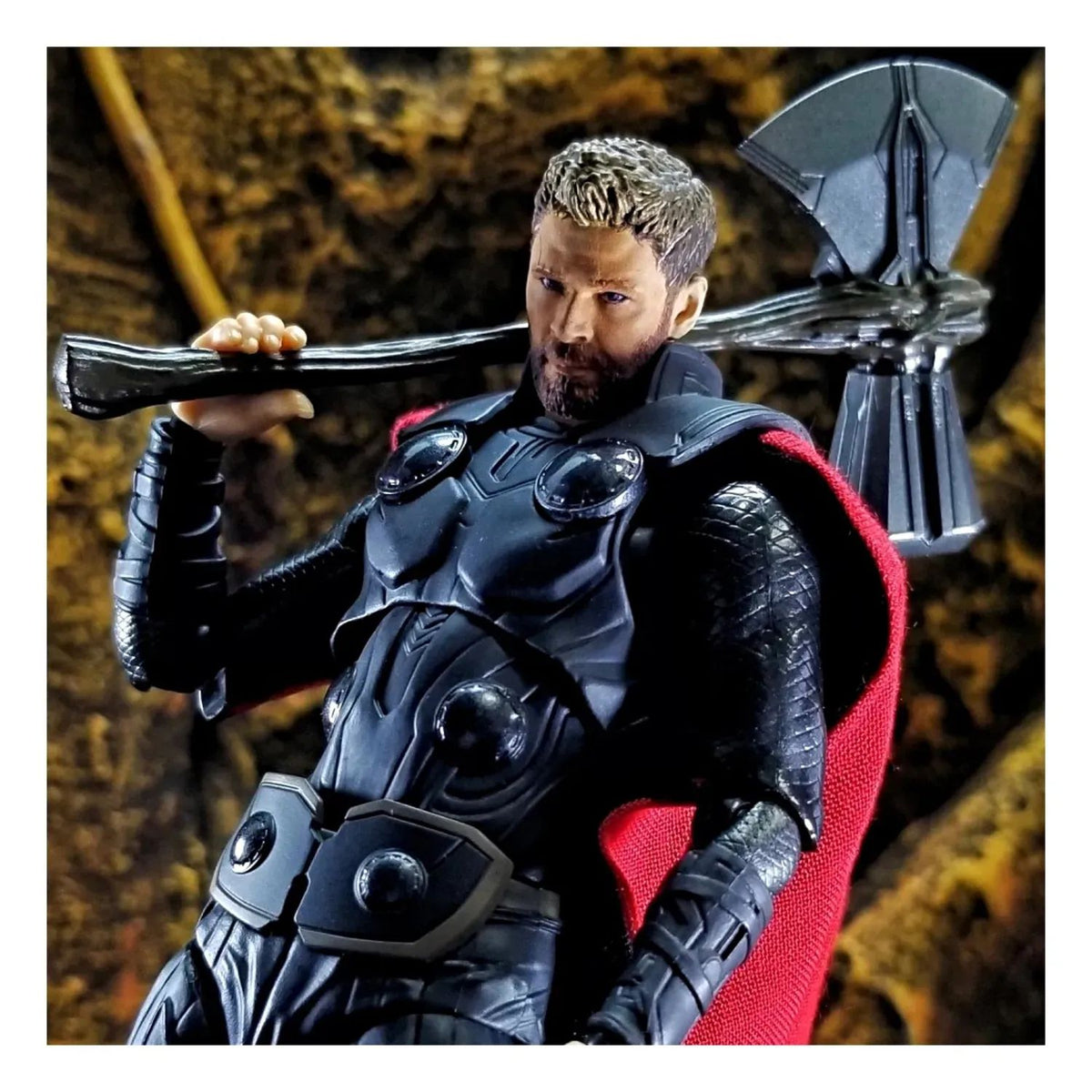 Figura Marvel Avengers Infinity Saga SH Figuarts Thor Bandai