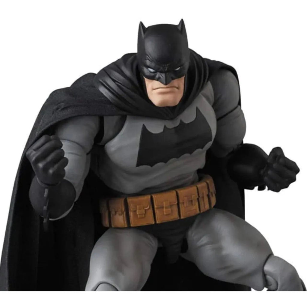 The Dark Knight Returns MAFEX 106 Batman