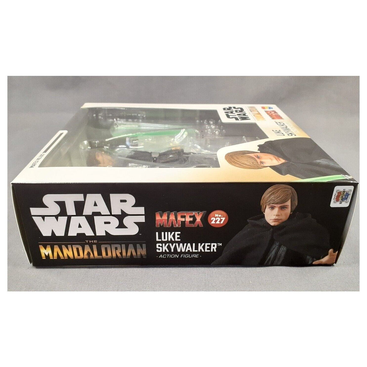 The Mandalorian MAFEX Nro 227 Luke Skywalker