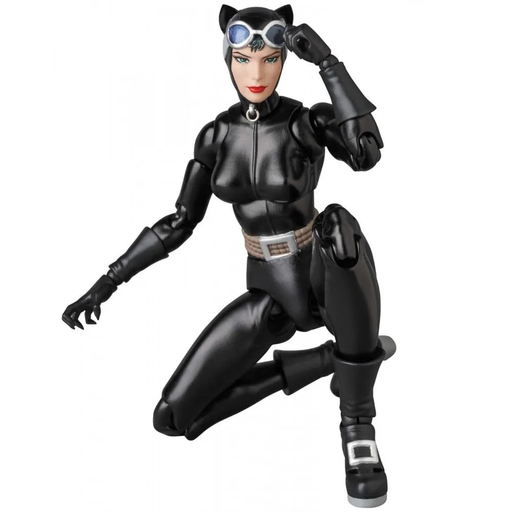 Figura de Accion Batman Hush MAFEX 123 Catwoman