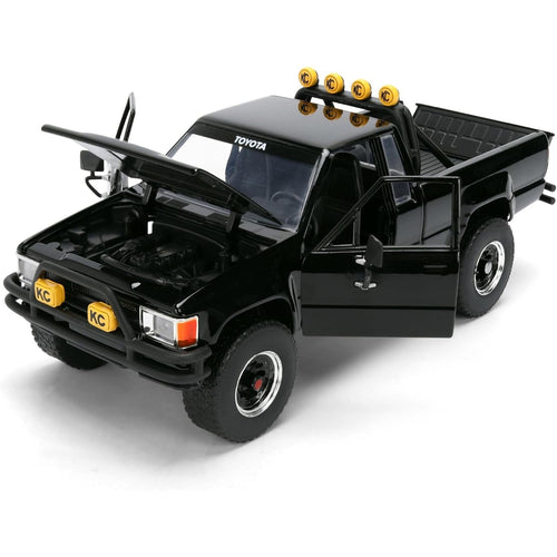 Auto Escala Volver al futuro 1985 Toyota SR5 Pickup con Patineta 1-24 Back To The Future