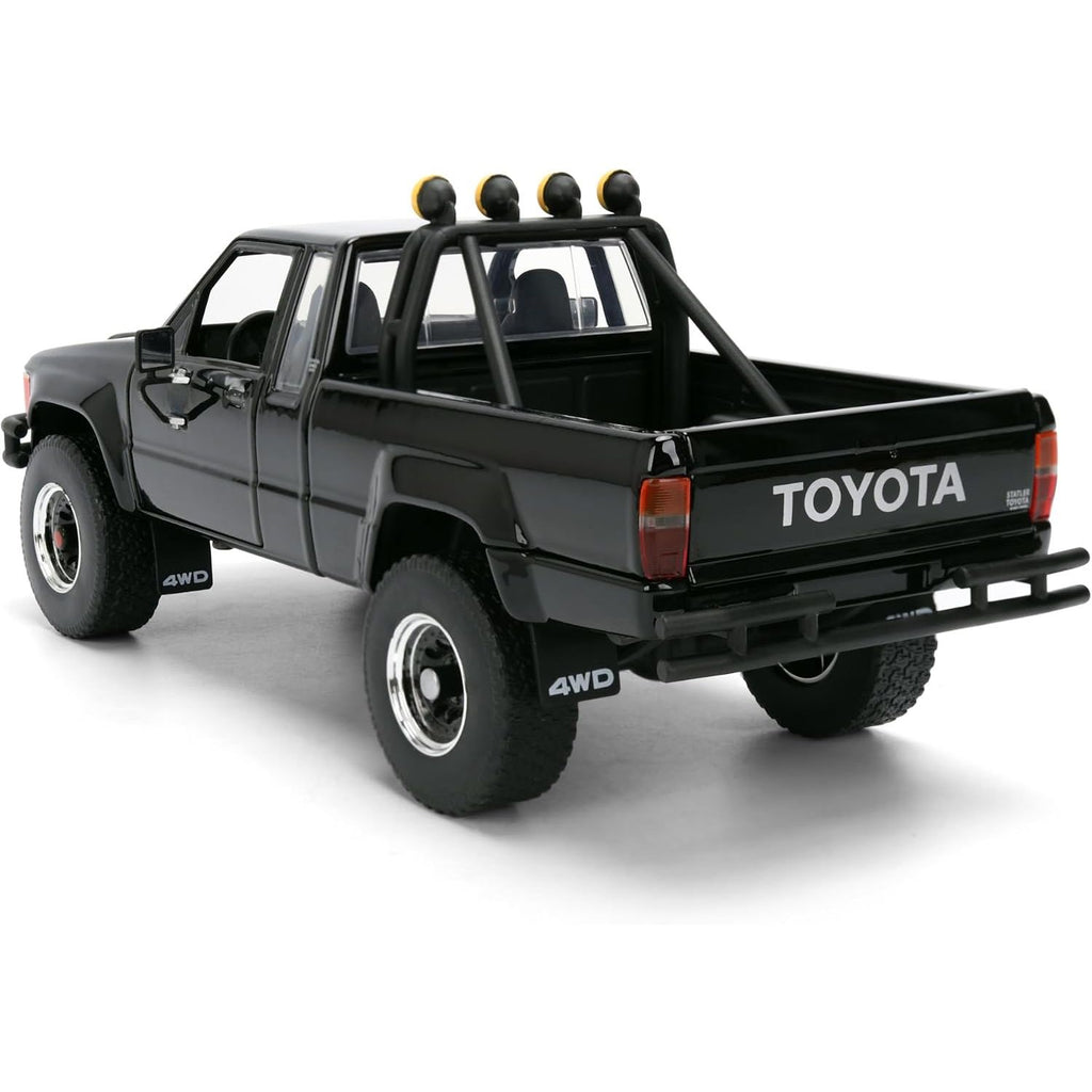 Auto Escala Volver al futuro 1985 Toyota SR5 Pickup con Patineta 1-24 Back To The Future